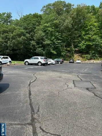 170 Kinnelon Kinnelon Borough NJ 07405