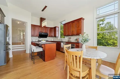 19 Summit Drive North Caldwell NJ 07006