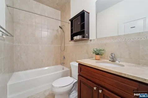 19 Summit Drive North Caldwell NJ 07006