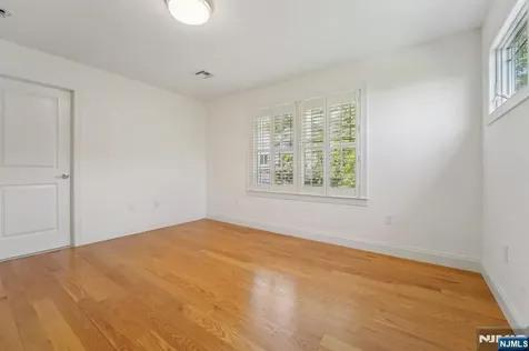 19 Summit Drive North Caldwell NJ 07006