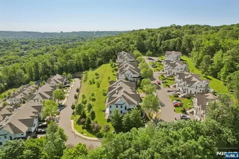 19 Summit Drive North Caldwell NJ 07006