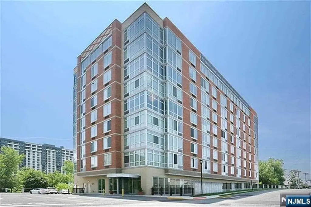 600 12th Palisades Park NJ 07650