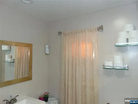 444-446 15th Paterson NJ 07504