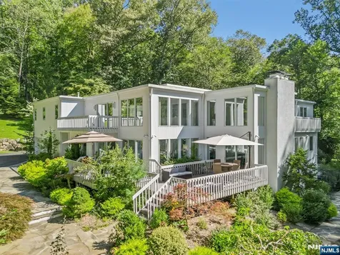 40 Jockey Hollow Road Bernardsville NJ 07924