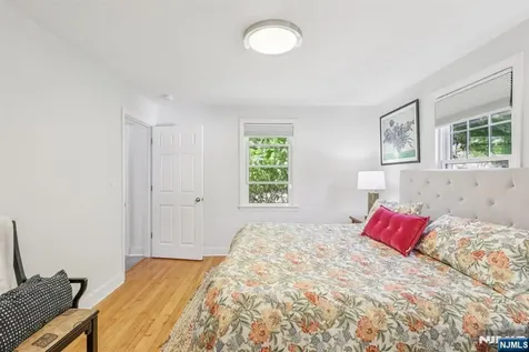 11 Lee Avenue Hawthorne NJ 07506