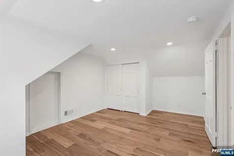 11 Lee Avenue Hawthorne NJ 07506