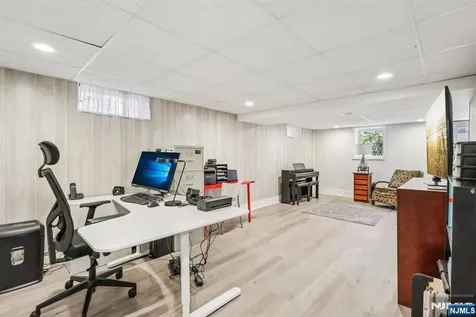 11 Lee Avenue Hawthorne NJ 07506