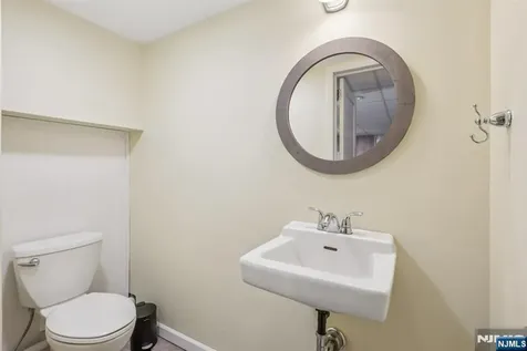 11 Lee Avenue Hawthorne NJ 07506