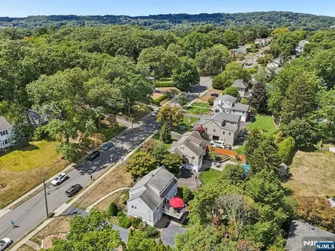 11 Lee Avenue Hawthorne NJ 07506