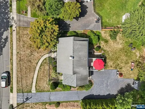 11 Lee Avenue Hawthorne NJ 07506