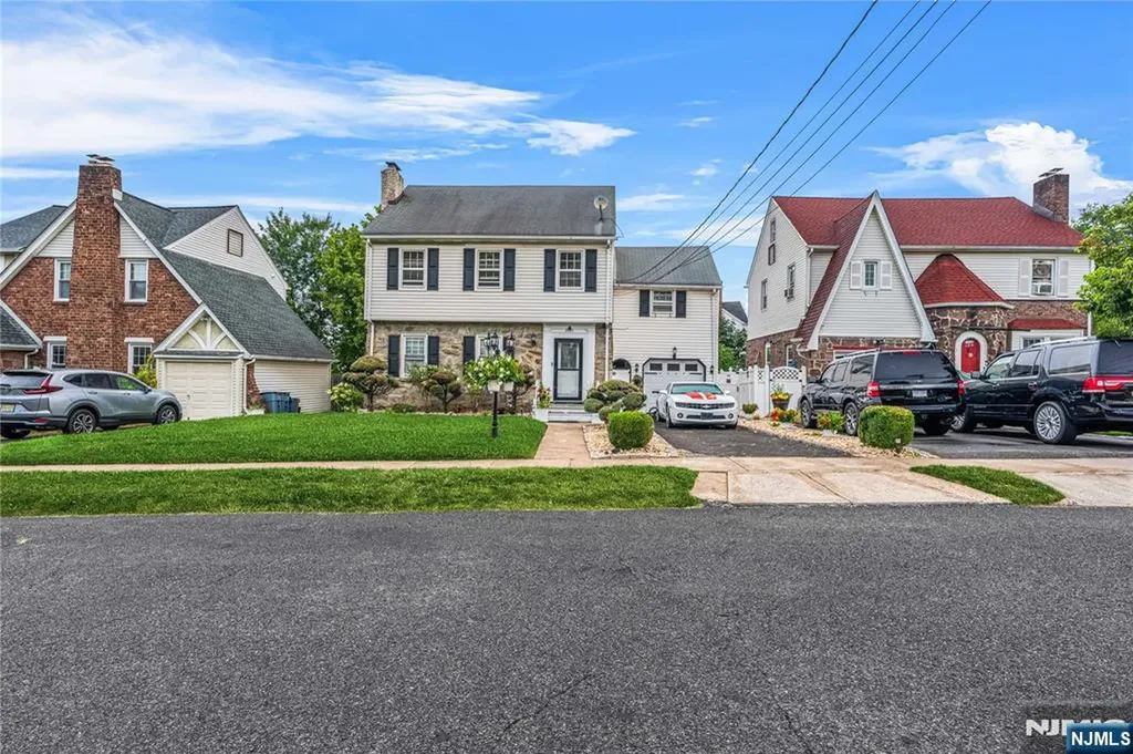 2785 Larchmont Road Union NJ 07083
