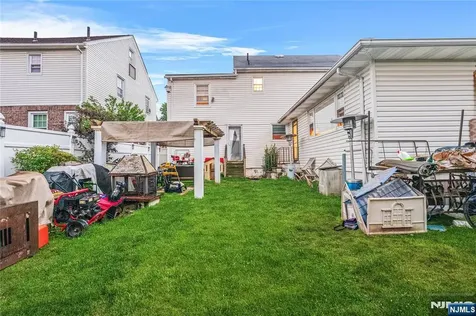 2785 Larchmont Road Union NJ 07083