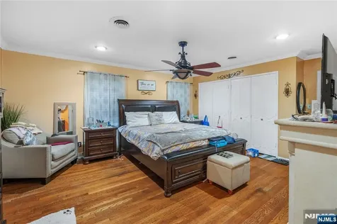2785 Larchmont Road Union NJ 07083