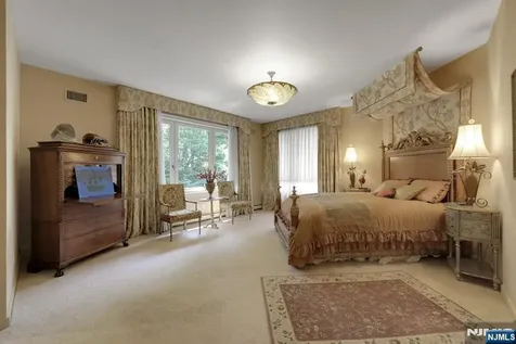510 Priscilla Lane Englewood NJ 07631