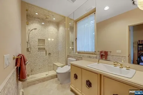 510 Priscilla Lane Englewood NJ 07631