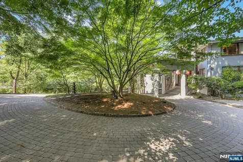 510 Priscilla Lane Englewood NJ 07631