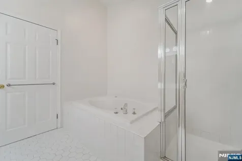 413 Green Mountain Road Mahwah NJ 07430