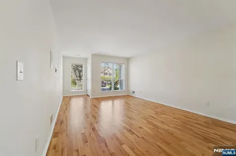 413 Green Mountain Road Mahwah NJ 07430