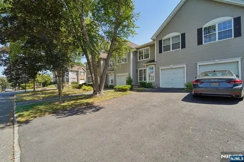 413 Green Mountain Road Mahwah NJ 07430