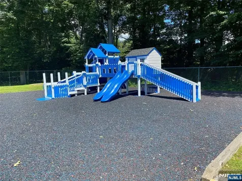 413 Green Mountain Road Mahwah NJ 07430