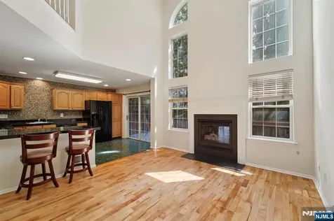 413 Green Mountain Road Mahwah NJ 07430