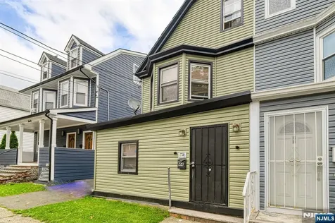 44 Stuyvesant Avenue Newark NJ 07106