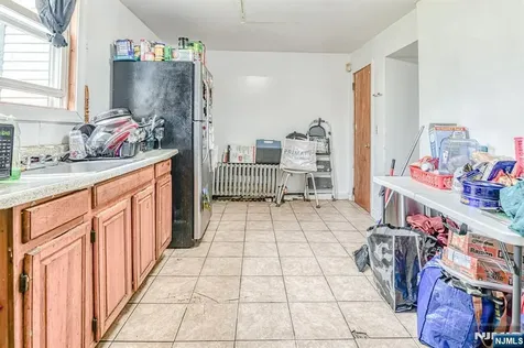 44 Stuyvesant Avenue Newark NJ 07106
