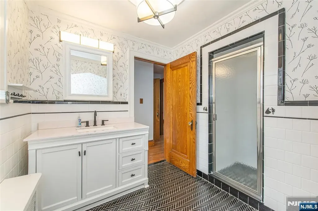 168 Whittle Avenue Bloomfield NJ 07003