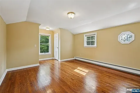 540 S Maple Avenue Glen Rock NJ 07452
