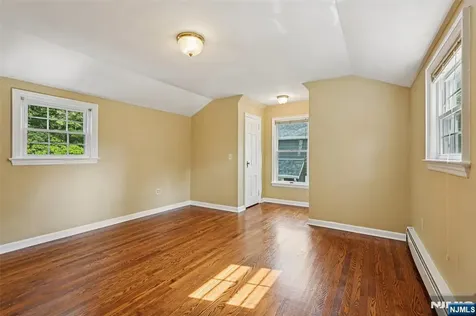 540 S Maple Avenue Glen Rock NJ 07452