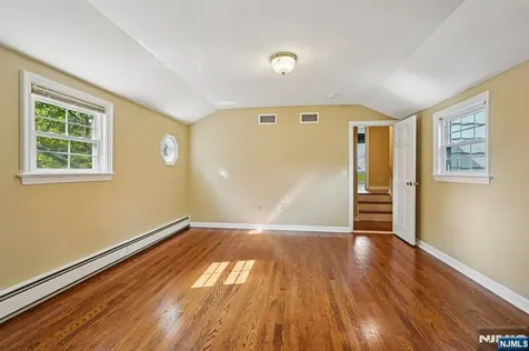 540 S Maple Avenue Glen Rock NJ 07452