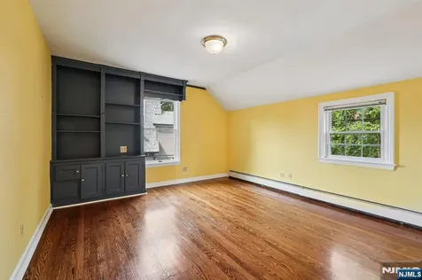 540 S Maple Avenue Glen Rock NJ 07452