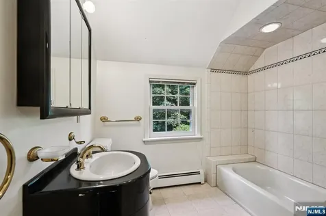 540 S Maple Avenue Glen Rock NJ 07452