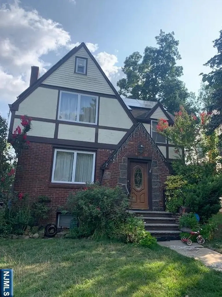 166 Herrick Avenue Teaneck NJ 07605