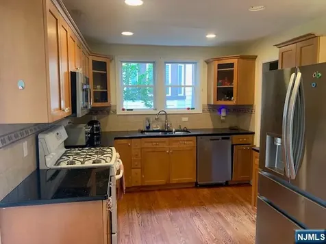 166 Herrick Avenue Teaneck NJ 07605