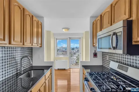 6600 Boulevard East West New York NJ 07093