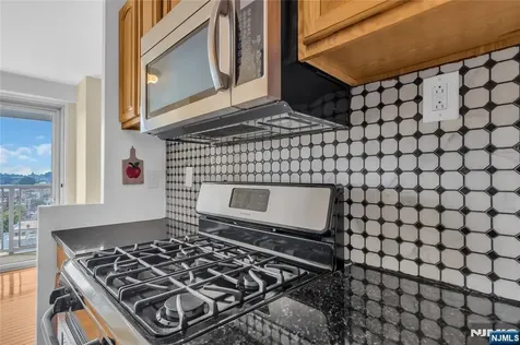 6600 Boulevard East West New York NJ 07093