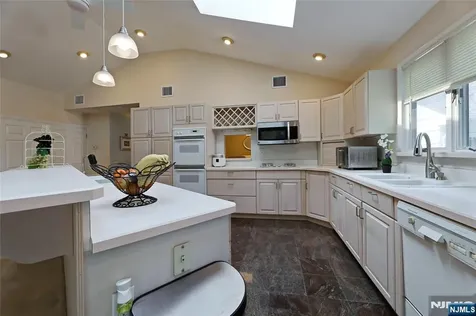 874 Ridgewood Boulevard Twp Of Washington NJ 07676