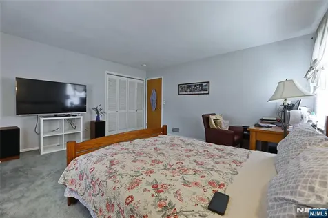 874 Ridgewood Boulevard Twp Of Washington NJ 07676
