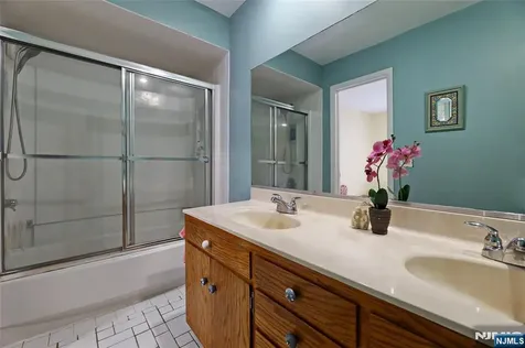 874 Ridgewood Boulevard Twp Of Washington NJ 07676