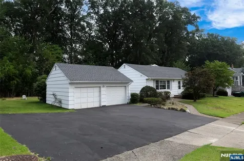 874 Ridgewood Boulevard Twp Of Washington NJ 07676