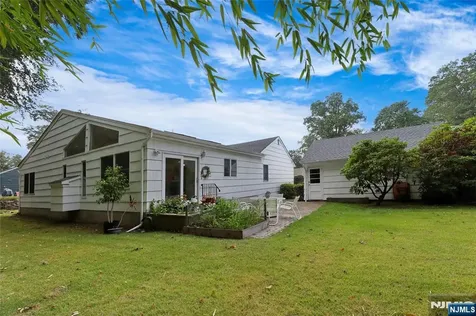 874 Ridgewood Boulevard Twp Of Washington NJ 07676