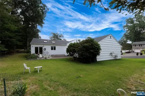 874 Ridgewood Boulevard Twp Of Washington NJ 07676