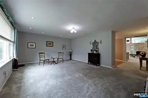874 Ridgewood Boulevard Twp Of Washington NJ 07676