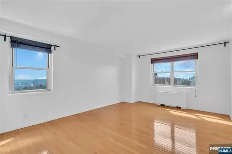 6600 Boulevard East West New York NJ 07093