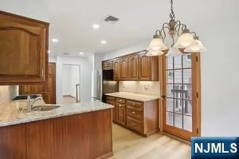 7 Park Demarest NJ 07627
