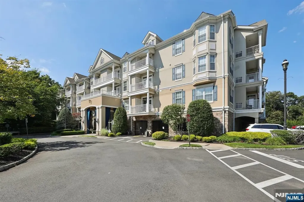 175 Rochelle Avenue Rochelle Park NJ 07662