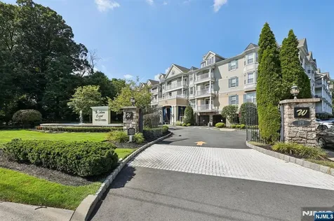 175 Rochelle Avenue Rochelle Park NJ 07662