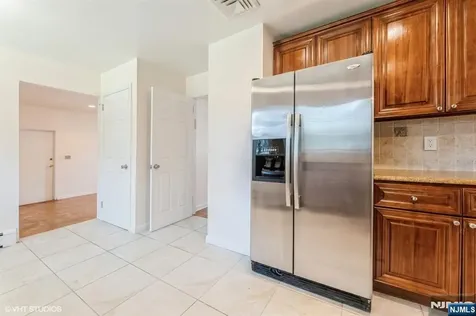275 Taft Court Paramus NJ 07652