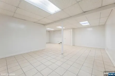 275 Taft Court Paramus NJ 07652